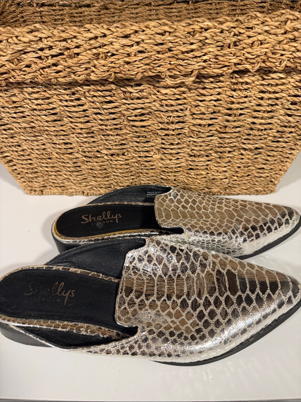 Shellys London Silver Mules Shoes 7.5 (38)